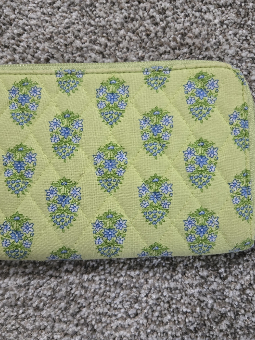 Vera Bradley Lime Green Quilted Floral Wristlet - Picture 2 of 6